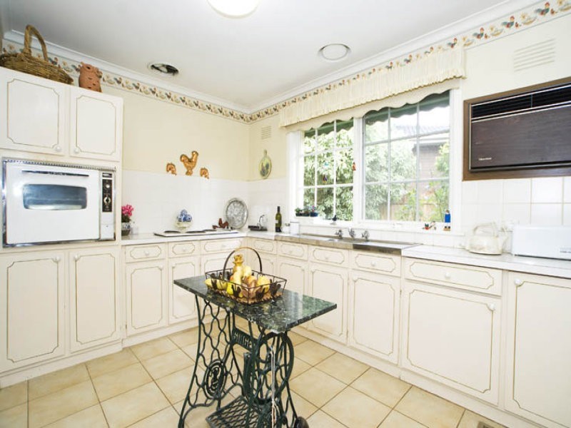 1 Cousin Drive, Wantirna South VIC 3152