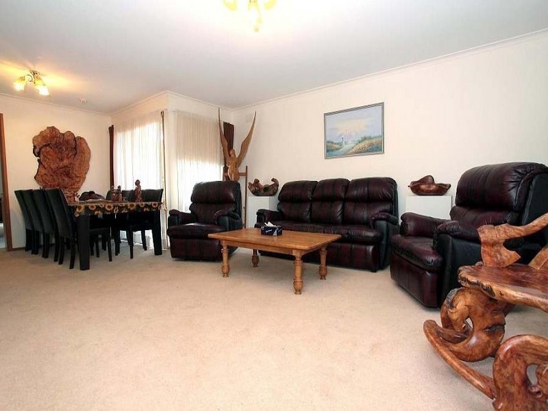 104 Tyner Road, Wantirna South VIC 3152