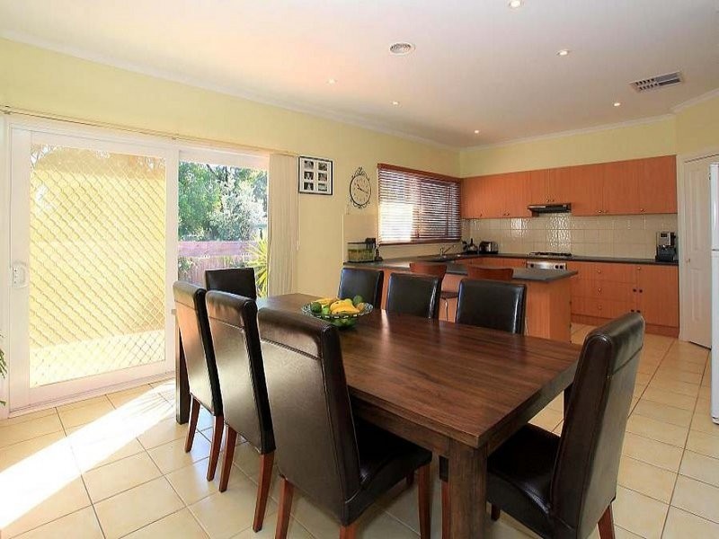 50 Bellbird Drive, Wantirna VIC 3152