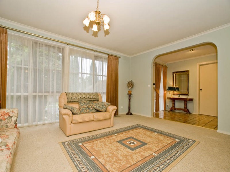 18 Rosalie Court, Wantirna South VIC 3152