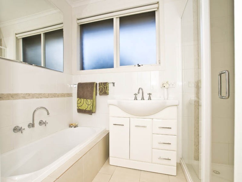 3 Blackfriars Close, Wantirna VIC 3152