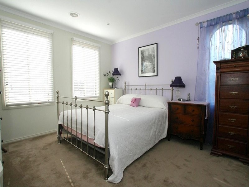 1 Cardwell Court, Ferntree Gully VIC 3156