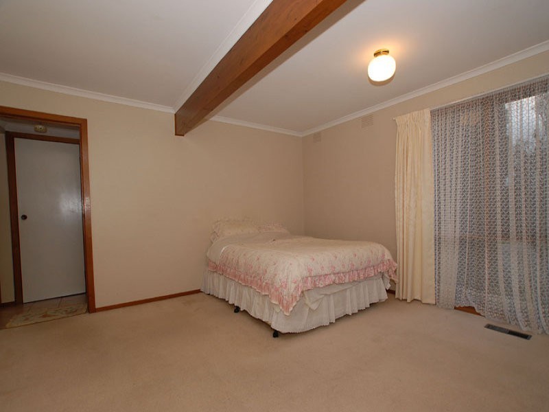 11 Mockridge Street, Wantirna South VIC 3152