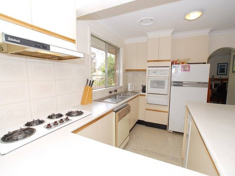 17 Cumberland Avenue, Bayswater VIC 3153