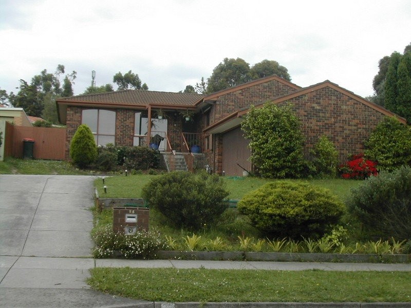 25 Harmsworth Avenue, Wantirna VIC 3152