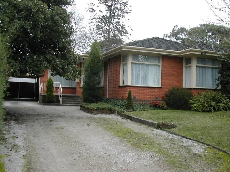 12 Queenstown Road, Boronia VIC 3155