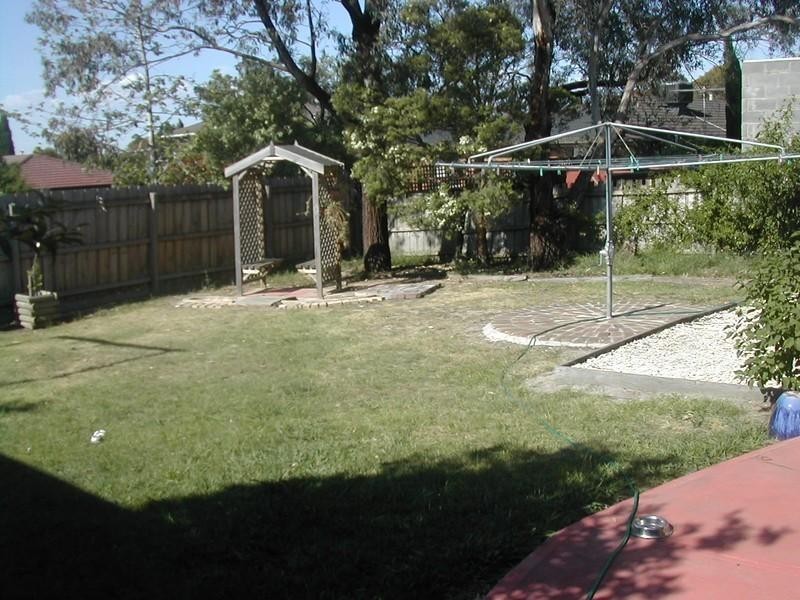 73 Mowbray Drive, Wantirna South VIC 3152