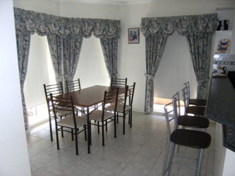 2 Colonial Court, Wantirna VIC 3152