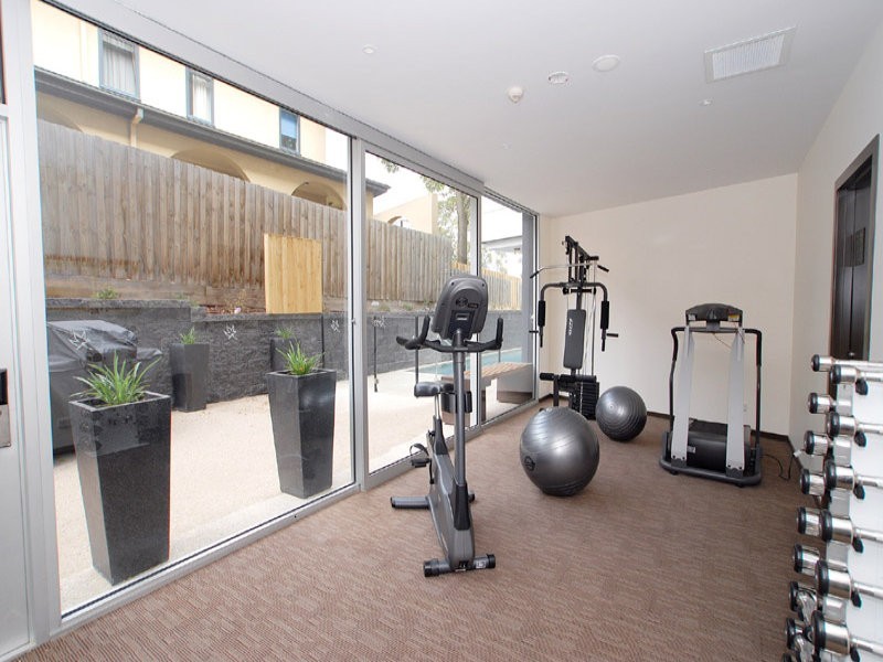 Apar. 312, 337 Stud Road, Wantirna VIC 3152