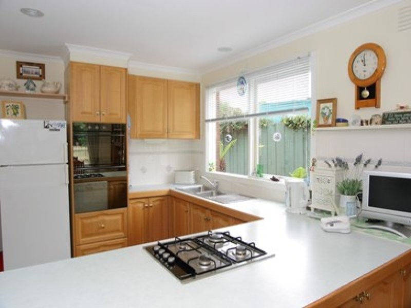 39 Mowbray Drive, Wantirna South VIC 3152