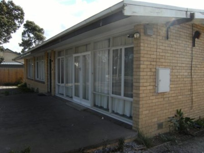 2 Kent Street, Knoxfield VIC 3180