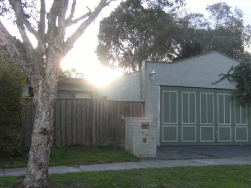 4a Pentlowe Road, Wantirna South VIC 3152