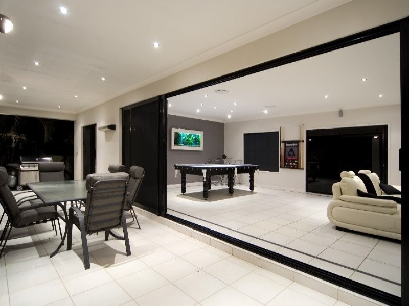 4 Agnes St, Birkdale QLD 4159