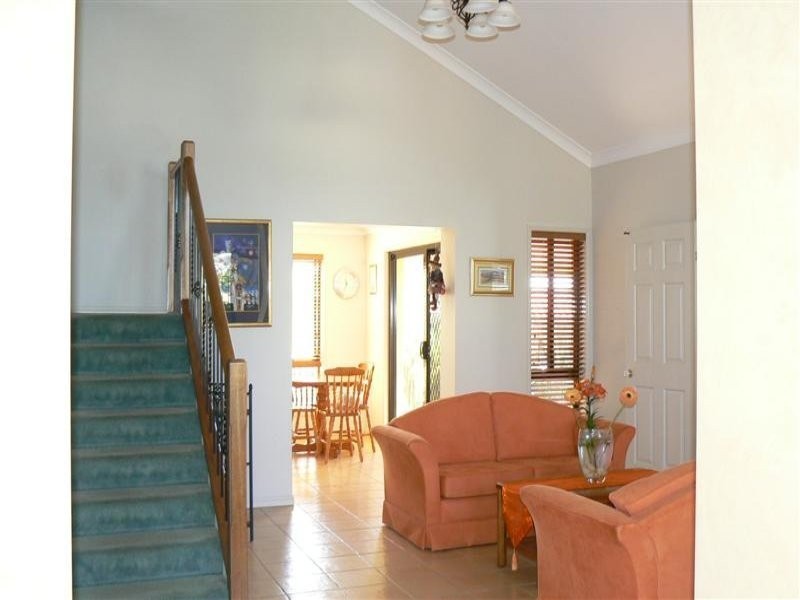 30 Juanita St, Birkdale QLD 4159