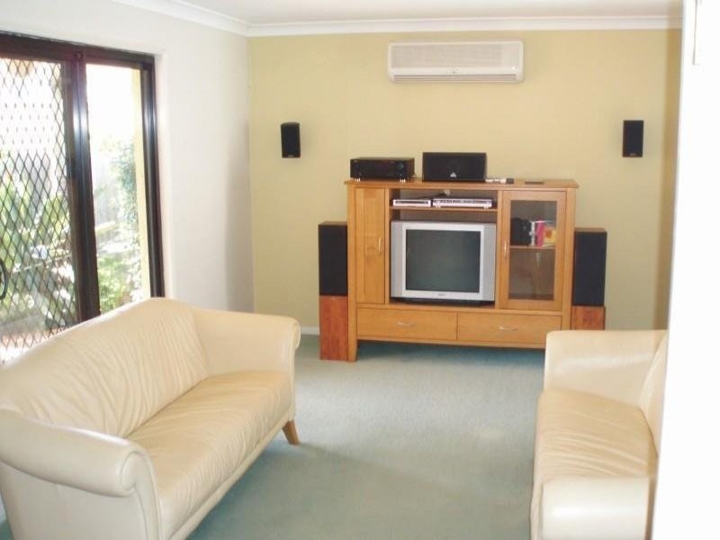 30 Juanita St, Birkdale QLD 4159