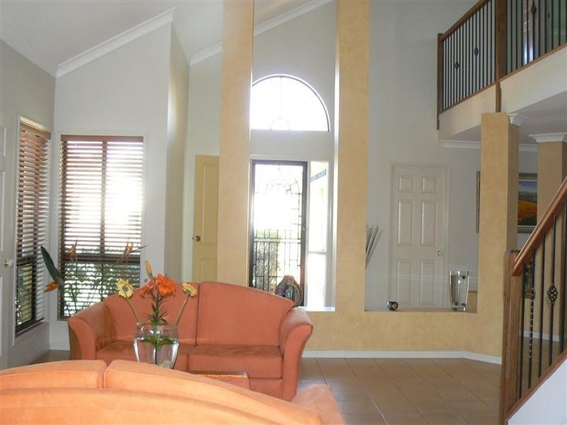 30 Juanita St, Birkdale QLD 4159