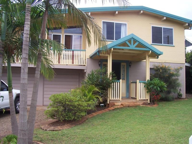 11 Bayview Street, Wellington Point QLD 4160