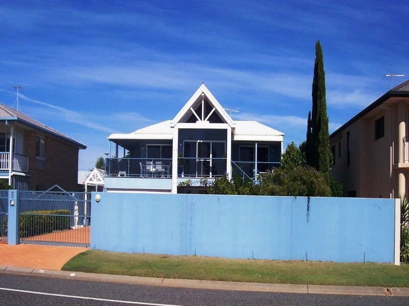 5 Orana Esplanade, Victoria Point QLD 4165