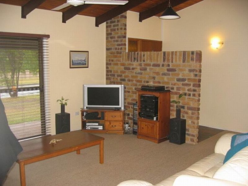 3 Joseph Place, Ormiston QLD 4160