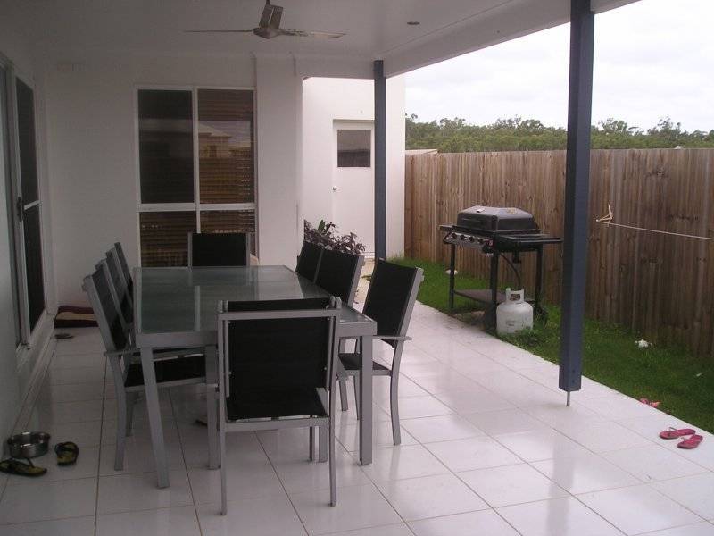 17 White Cedar Drive, Meridan Plains QLD 4551