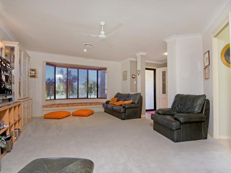 37 Koala Court, Little Mountain QLD 4551