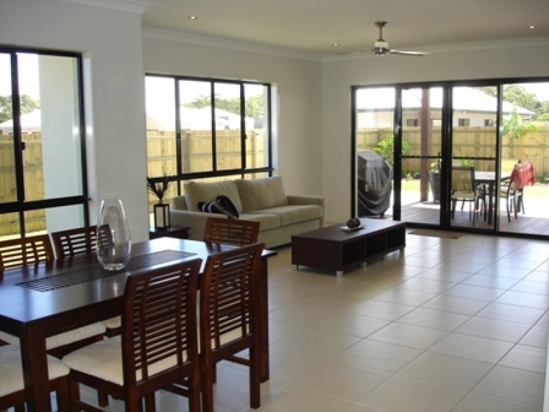 8 Silkpod Street, Meridan Plains QLD 4551