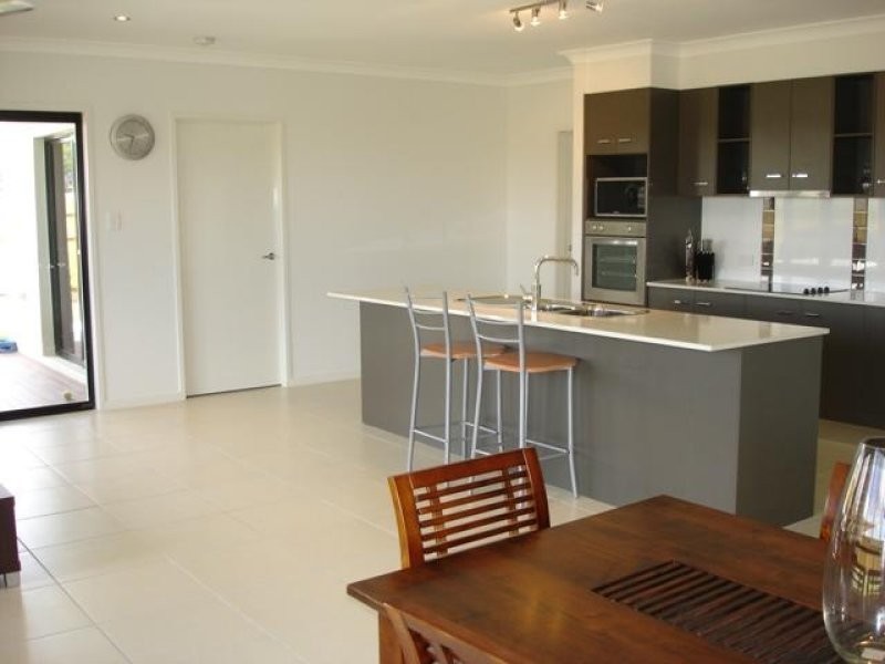 8 Silkpod Street, Meridan Plains QLD 4551