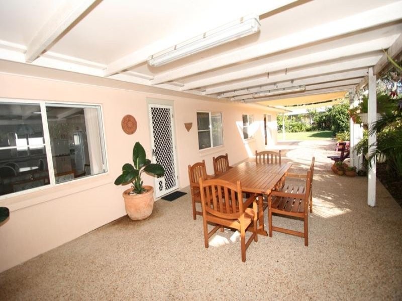 4 Flinders Street, Currimundi QLD 4551