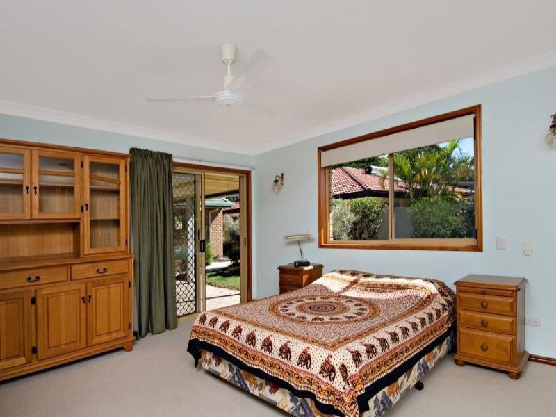 17 Mulloka Esplanade, Wurtulla QLD 4575