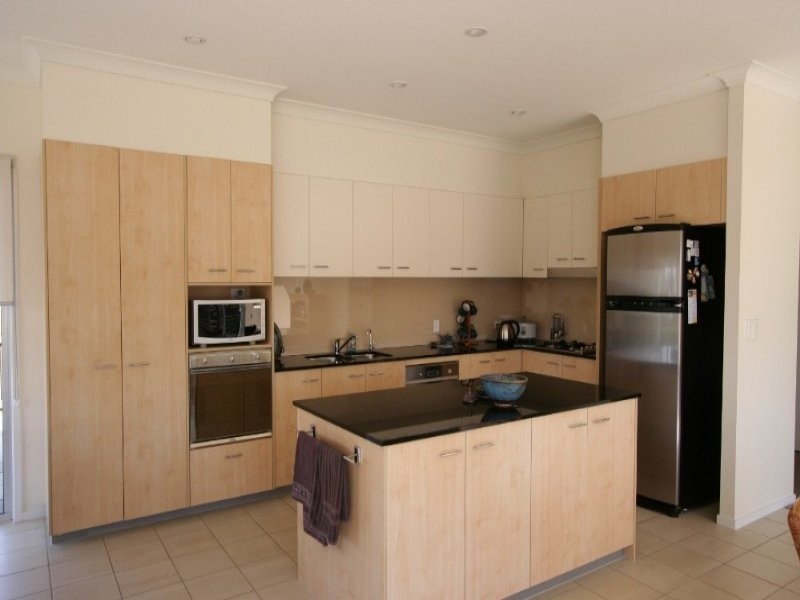 2 Goulburn Way, Wakerley QLD 4154