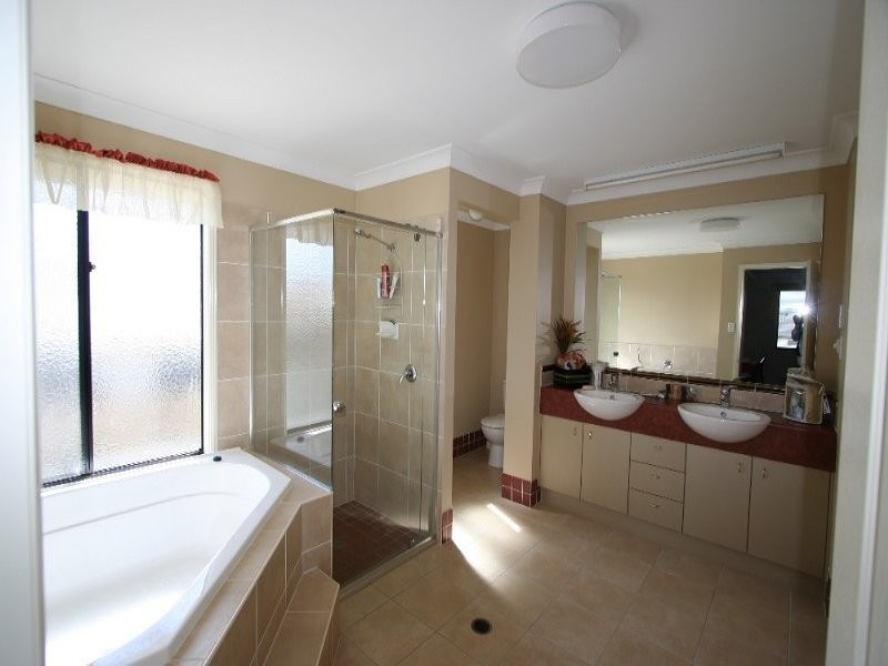 30 Balgowlah Street, Wakerley QLD 4154