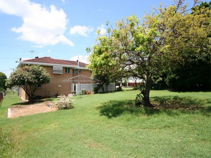 117 Kamarin Street, Manly West QLD 4179