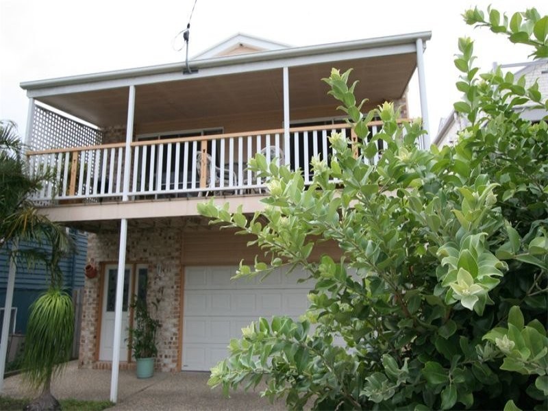 43 Crown Street, Wynnum QLD 4178