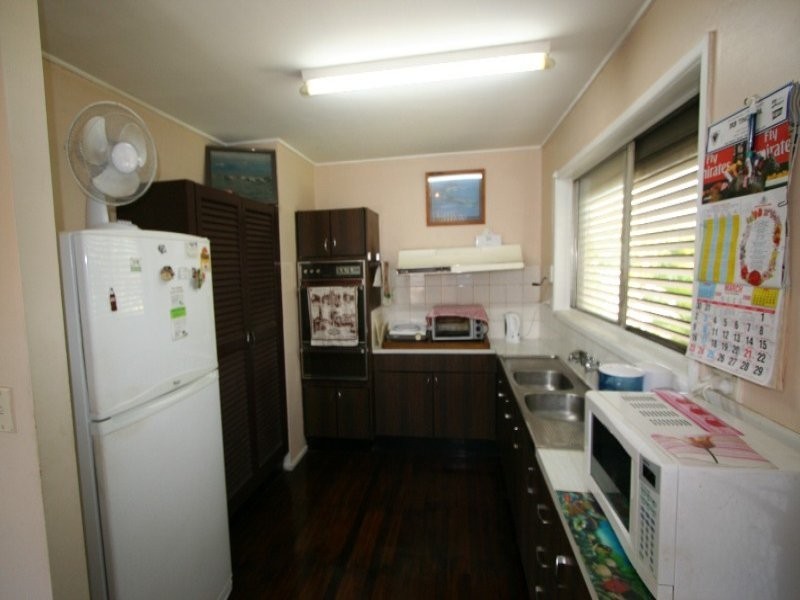 8 Meadowview Street, Tingalpa QLD 4173