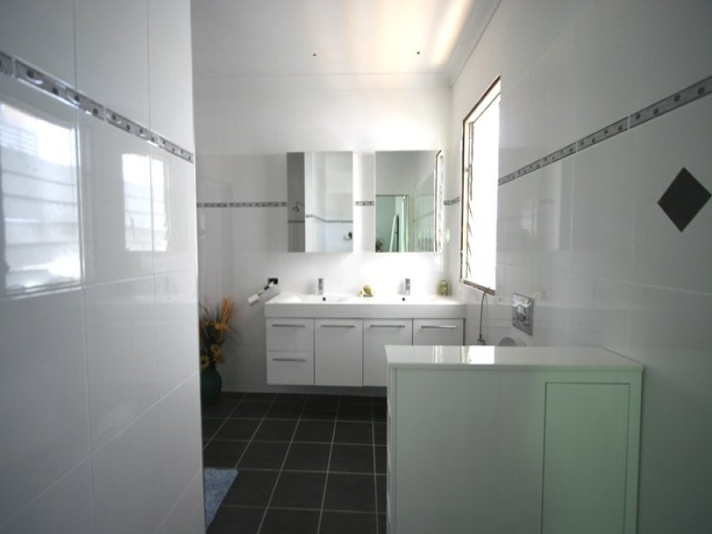 17 Cobar Street, Lota QLD 4179