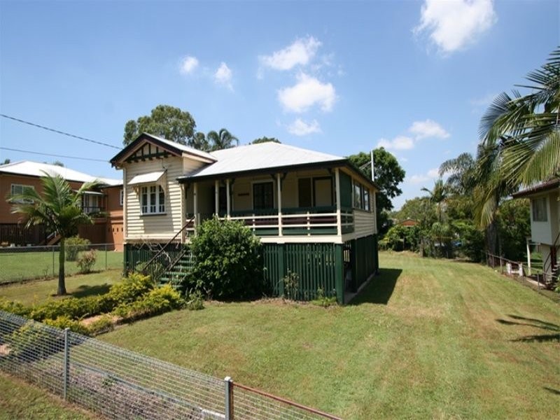 25 Rodney Street, Wynnum West QLD 4178