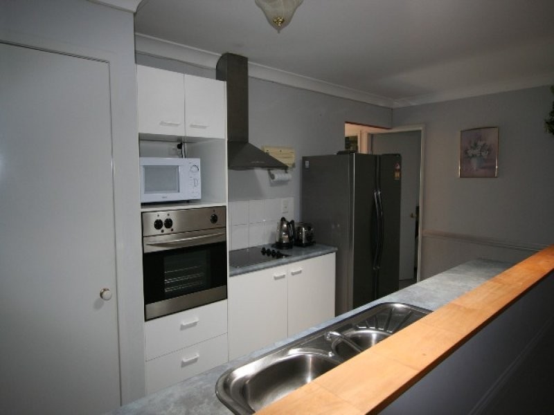 4 Templar Street, Wynnum West QLD 4178