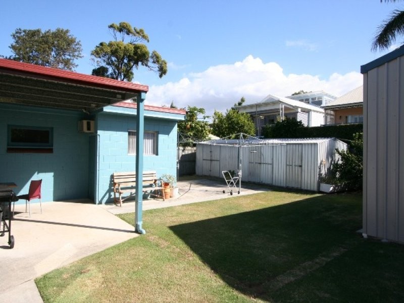 379 Esplanade, Manly QLD 4179