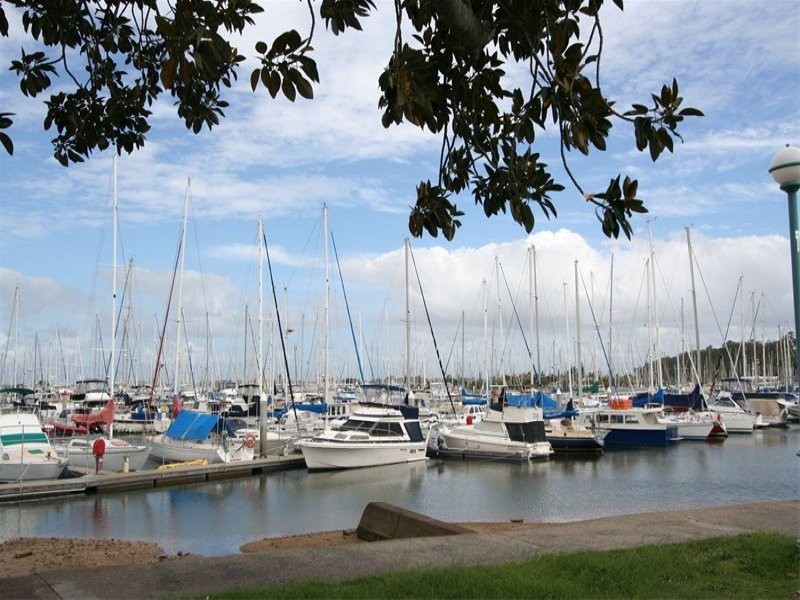 489 Royal Esplanade, Manly QLD 4179