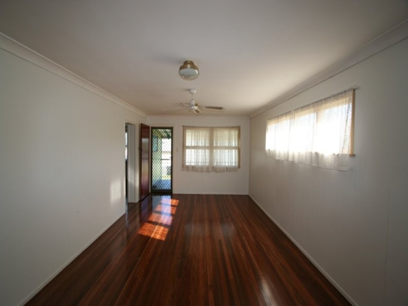2 Selkirk Street, Tingalpa QLD 4173