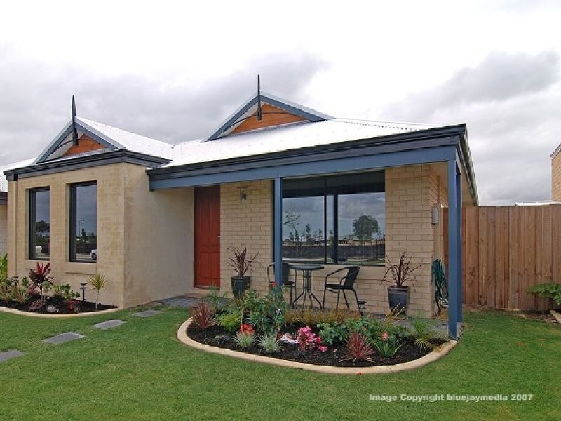 10 Coniston Drive, Ellenbrook WA 6069