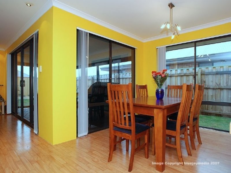 10 Coniston Drive, Ellenbrook WA 6069