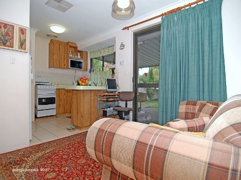 16 Dampier Loop, Mirrabooka WA 6061