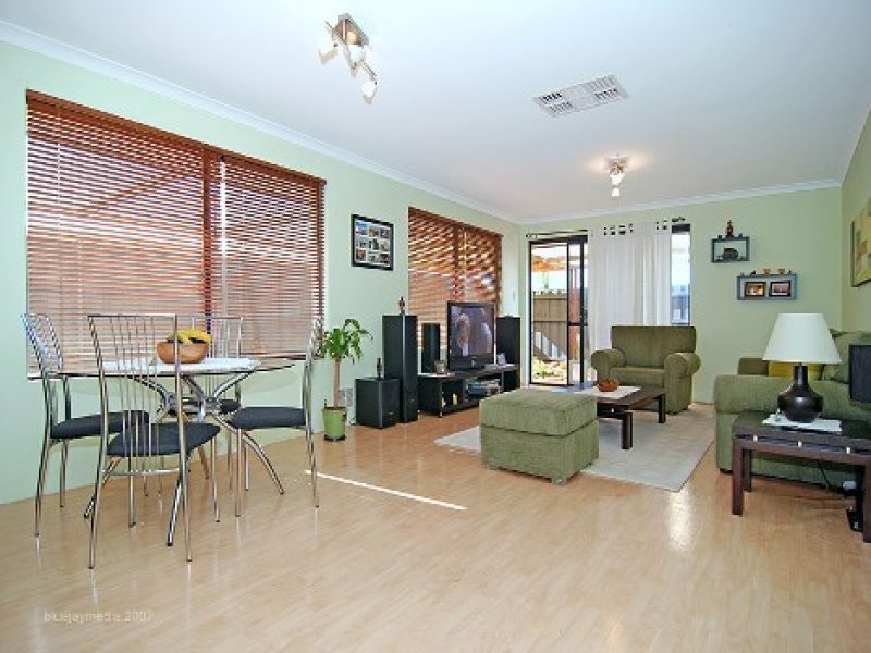 21 Riverina Drive, Ellenbrook WA 6069