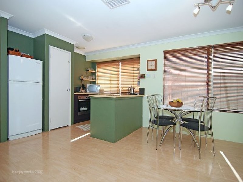 21 Riverina Drive, Ellenbrook WA 6069