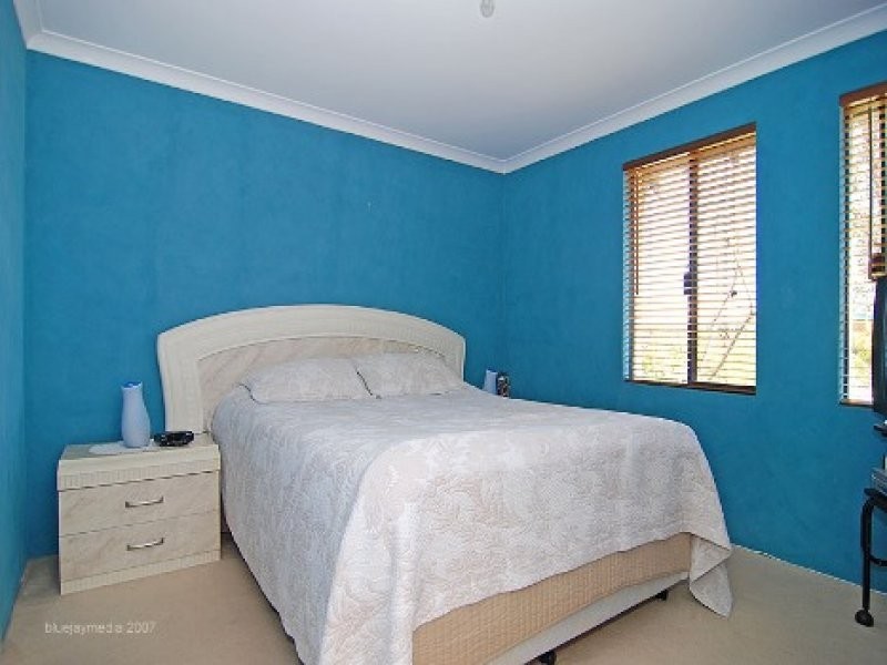 21 Riverina Drive, Ellenbrook WA 6069