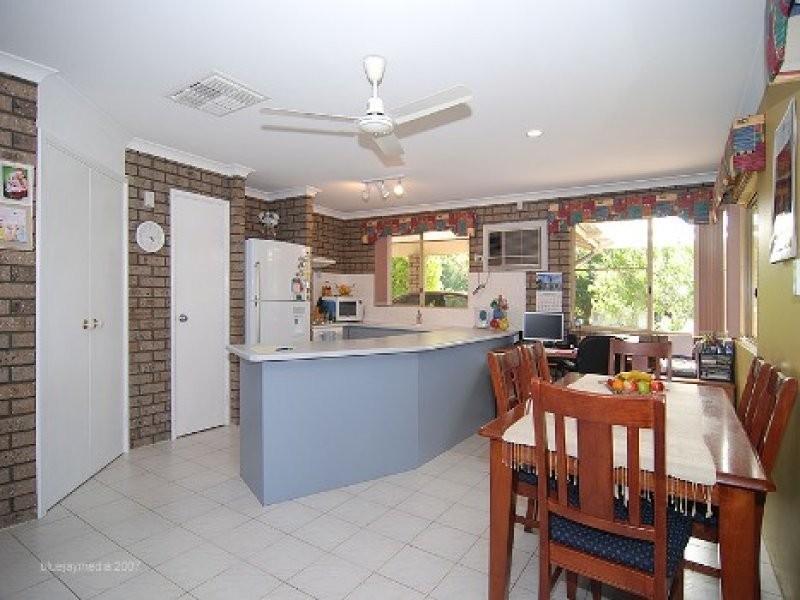 19 Deanhead Street, Bullsbrook WA 6084