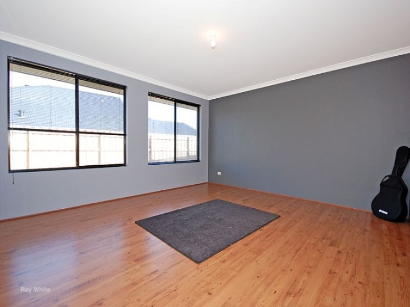 62 Birkett Circle, Ellenbrook WA 6069