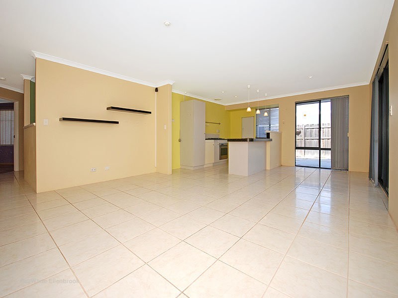 35 Pinegrove Drive, Ellenbrook WA 6069