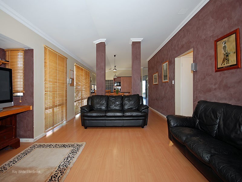 78 Pinegrove Drive, Ellenbrook WA 6069